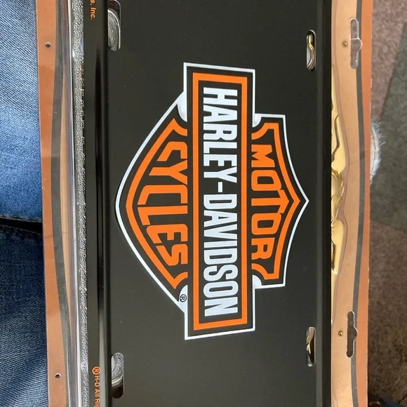 New Harley-Davidson Chrome License Plate Frame With New Harley License Plate - Picture 4 of 7